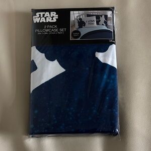 NWT Star Wars Queen Pillowcases (2)